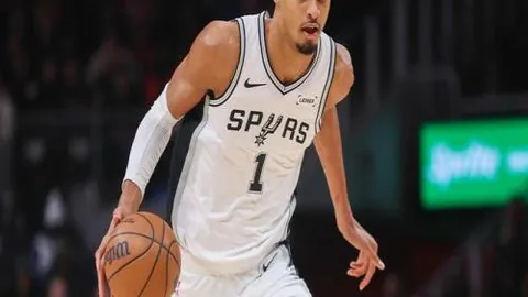 大乐透期号评论员质疑专家权威：阿利松听从斯洛特改阵